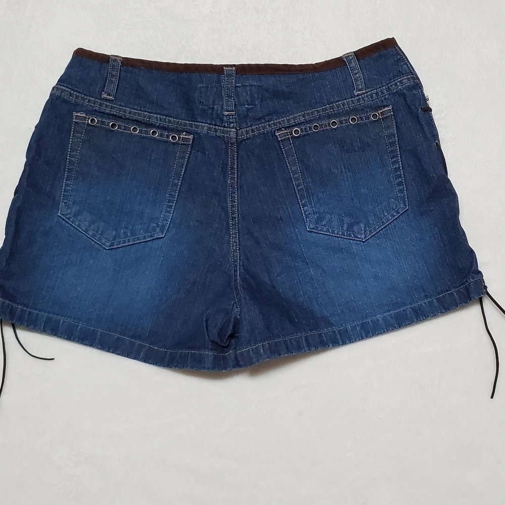 Route 66 Vintage 90s Dark Wash Low Rise Side Lace-up Faux Leather Booty Shorts - Picture 9 of 10